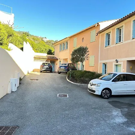 Jolie Maison, 3 Chambres, Jardin, Piscine Partagee