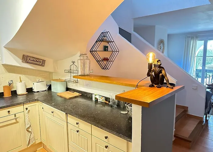 Jolie Maison, 3 Chambres, Jardin, Piscine Partagee Semesterbostad Roquebrune-sur Argens