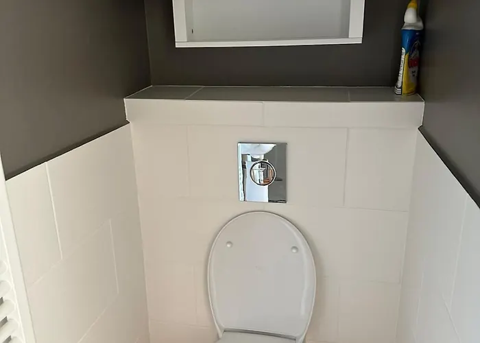 Semesterbostad Jolie Maison, 3 Chambres, Jardin, Piscine Partagee