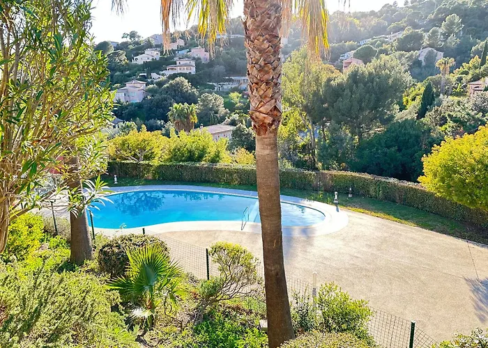 Jolie Maison, 3 Chambres, Jardin, Piscine Partagee * Roquebrune-sur Argens